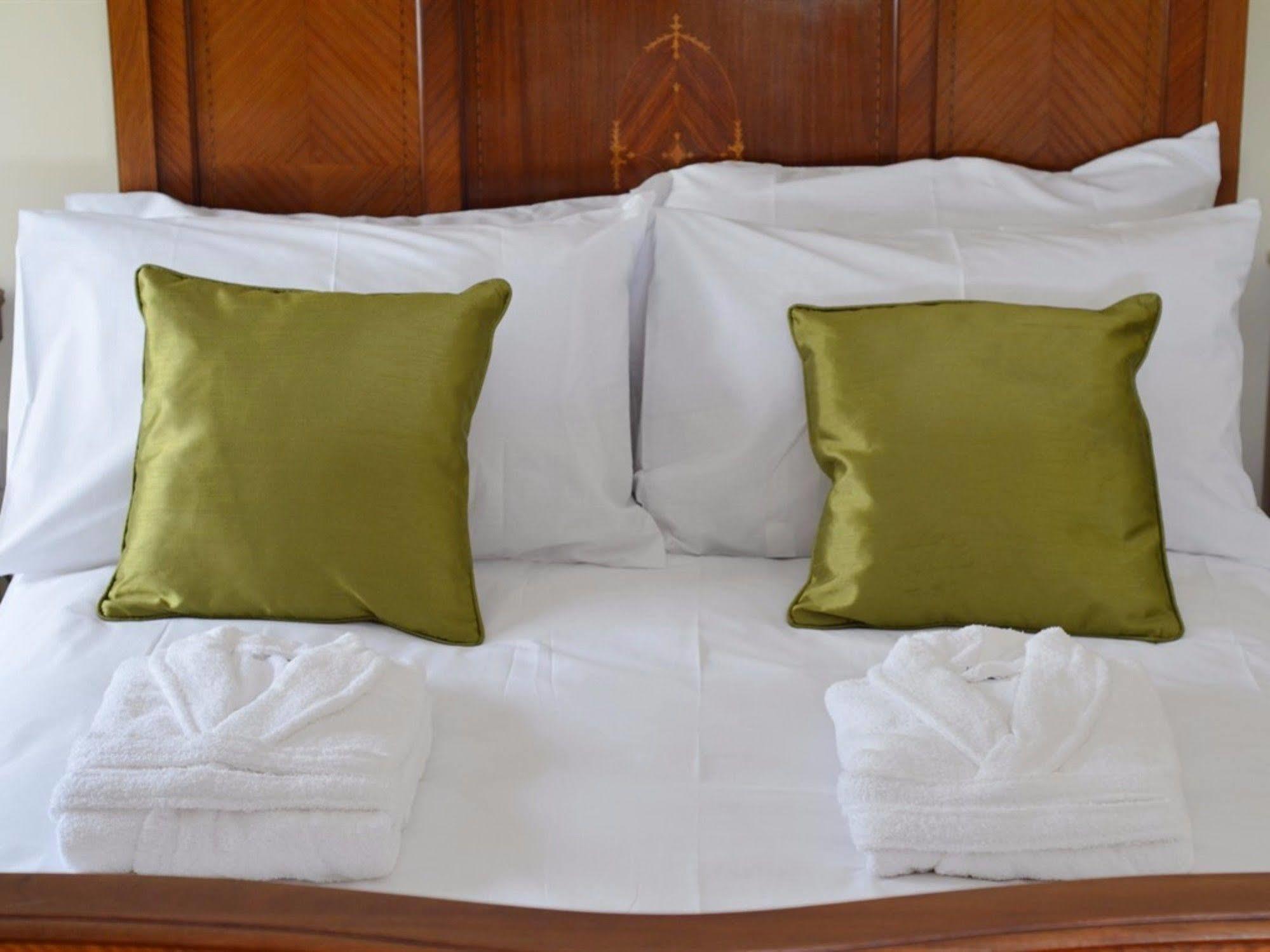 Fern Bank Bed & Breakfast Great Rowsley Dış mekan fotoğraf