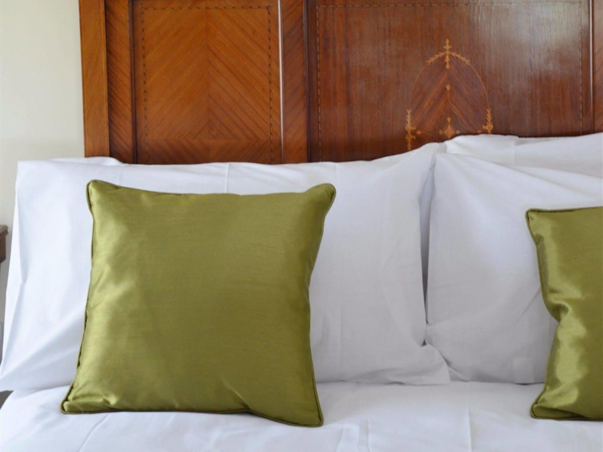 Fern Bank Bed & Breakfast Great Rowsley Dış mekan fotoğraf